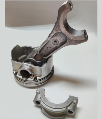 Kawasaki FH381V, FH430V 13251-7008 Rod-Assy-Connecting,U/S=0.50 (Used)